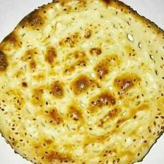 Naan with Sesame Seeds (Till) and Butter