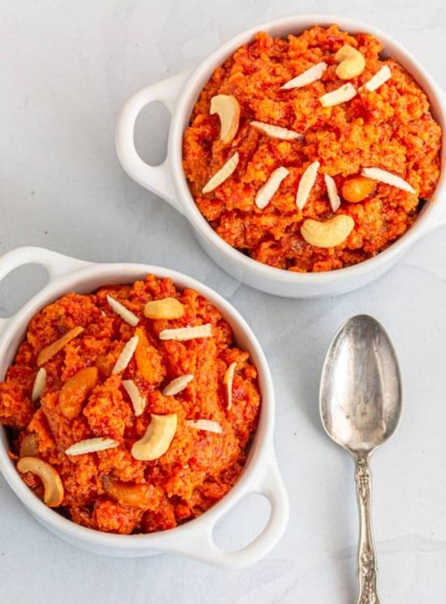 Gajar Ka Halwa (Carrot Halwa).